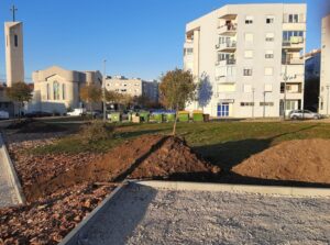 Uređenje nove površine na Smiljevcu - Fotografija 1