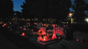 Noćni pogled na Gradsko groblje - Svi sveti - Fotografija 05