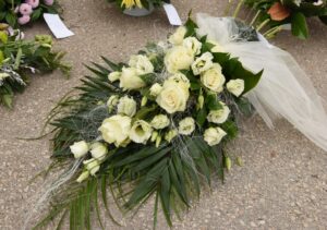 Ponuda cvjećarnica na Gradskom groblju - Fotografija 03