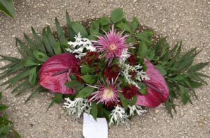 Ponuda cvjećarnica na Gradskom groblju - Fotografija 04