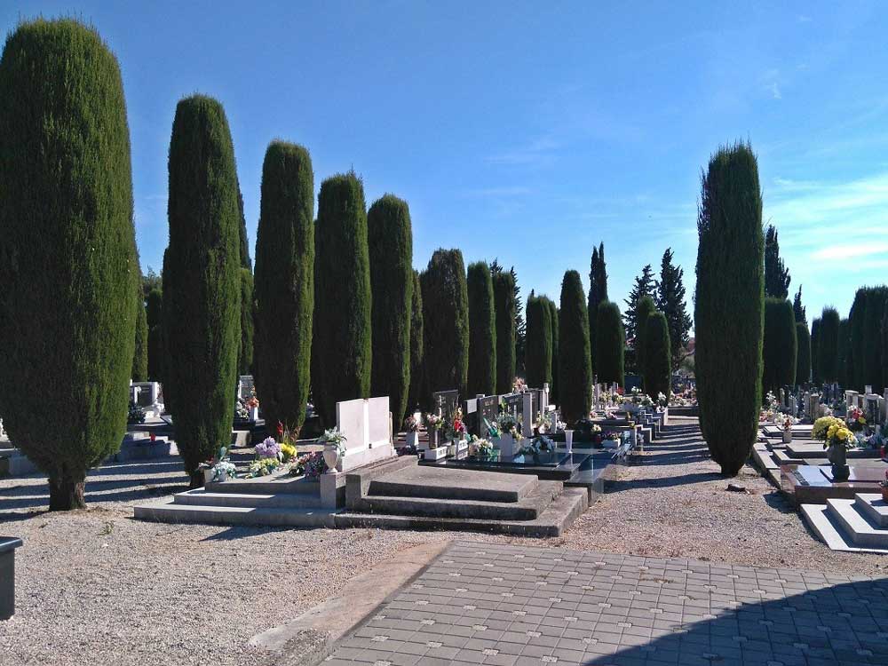 Gradsko groblje Belafuža Foto 2