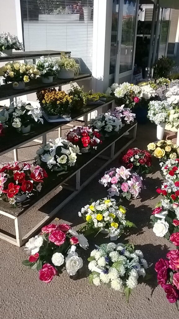 Cvjećarnica na ulazu u Gradsko Groblje