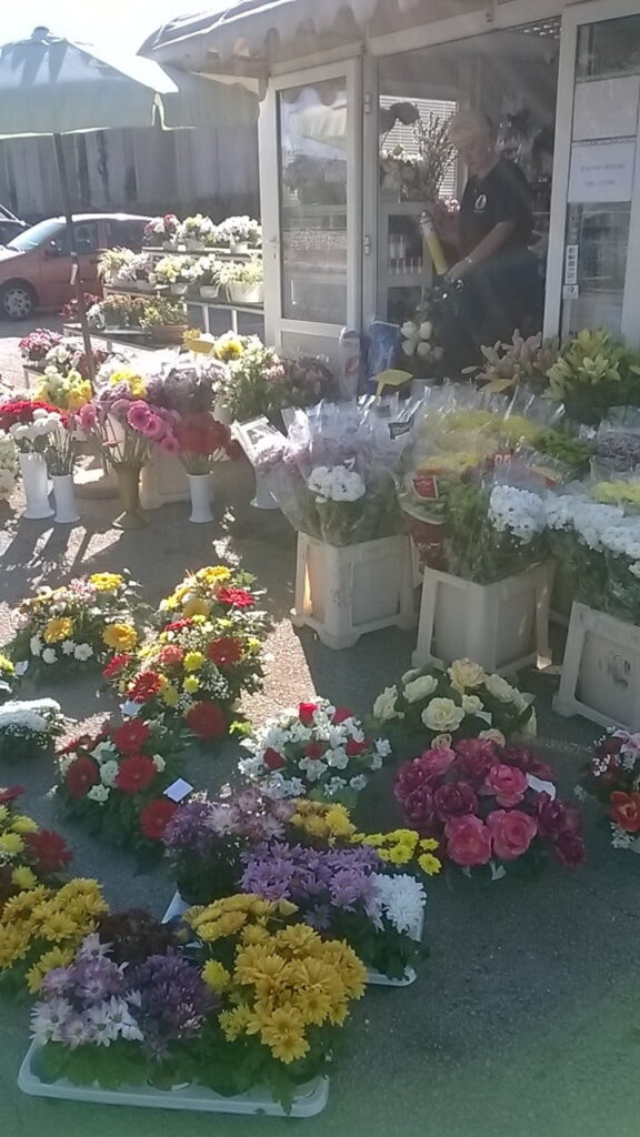 Cvjećarnica na ulazu u Gradsko Groblje