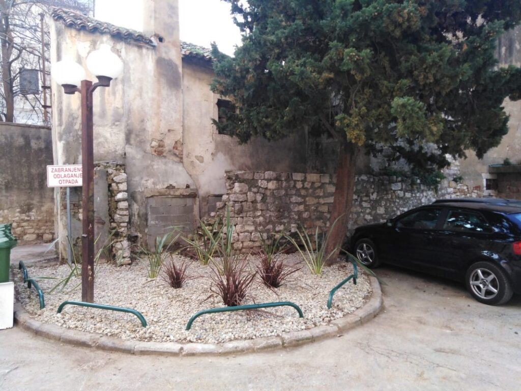 Sadnja stabala i uređenje zelenih površina